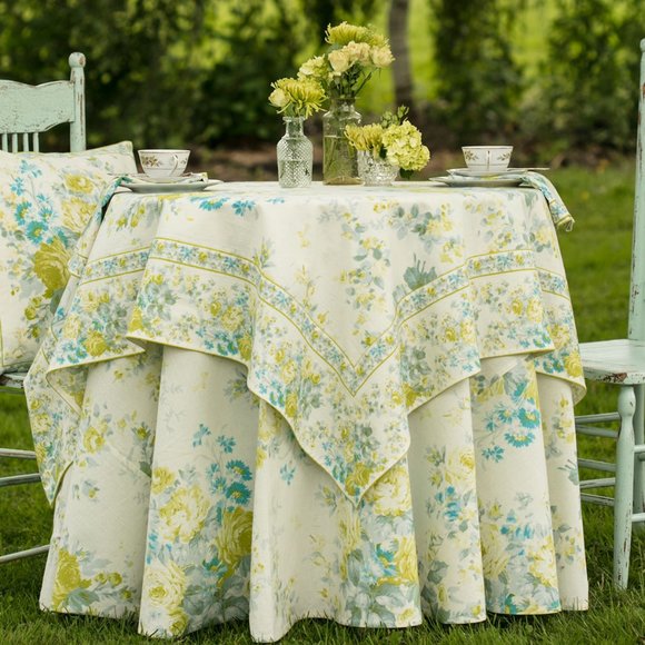 April Cornell Tablecloth Cottage Rose 36x36 NWT - Picture 1 of 4